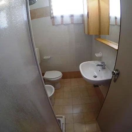 In 37074 罗索利纳马雷